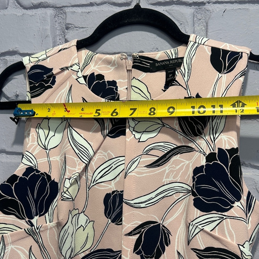 NWOT Floral Sleeveless Dress - Black and Cream size 2P - Picture 8 of 11